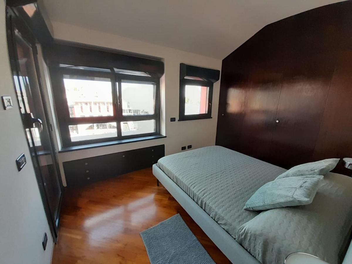 Bilocale Vista Mare Con Terrazzo-Porto Antico- Parcheggio Scontato Apartment Genoa Exterior photo