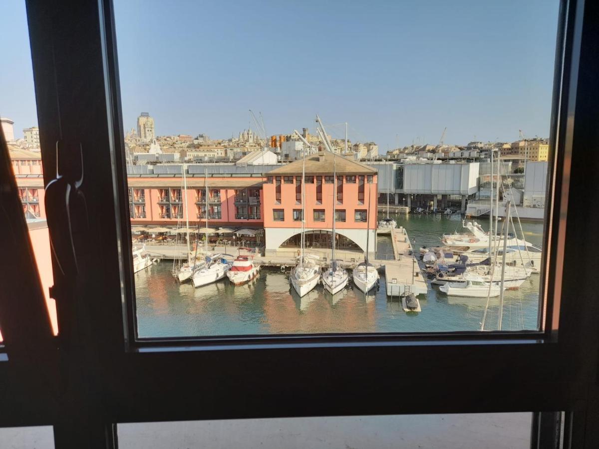 Bilocale Vista Mare Con Terrazzo-Porto Antico- Parcheggio Scontato Apartment Genoa Exterior photo