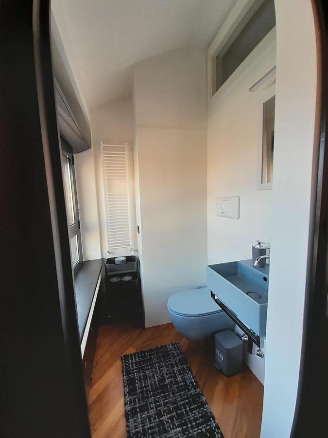 Bilocale Vista Mare Con Terrazzo-Porto Antico- Parcheggio Scontato Apartment Genoa Exterior photo